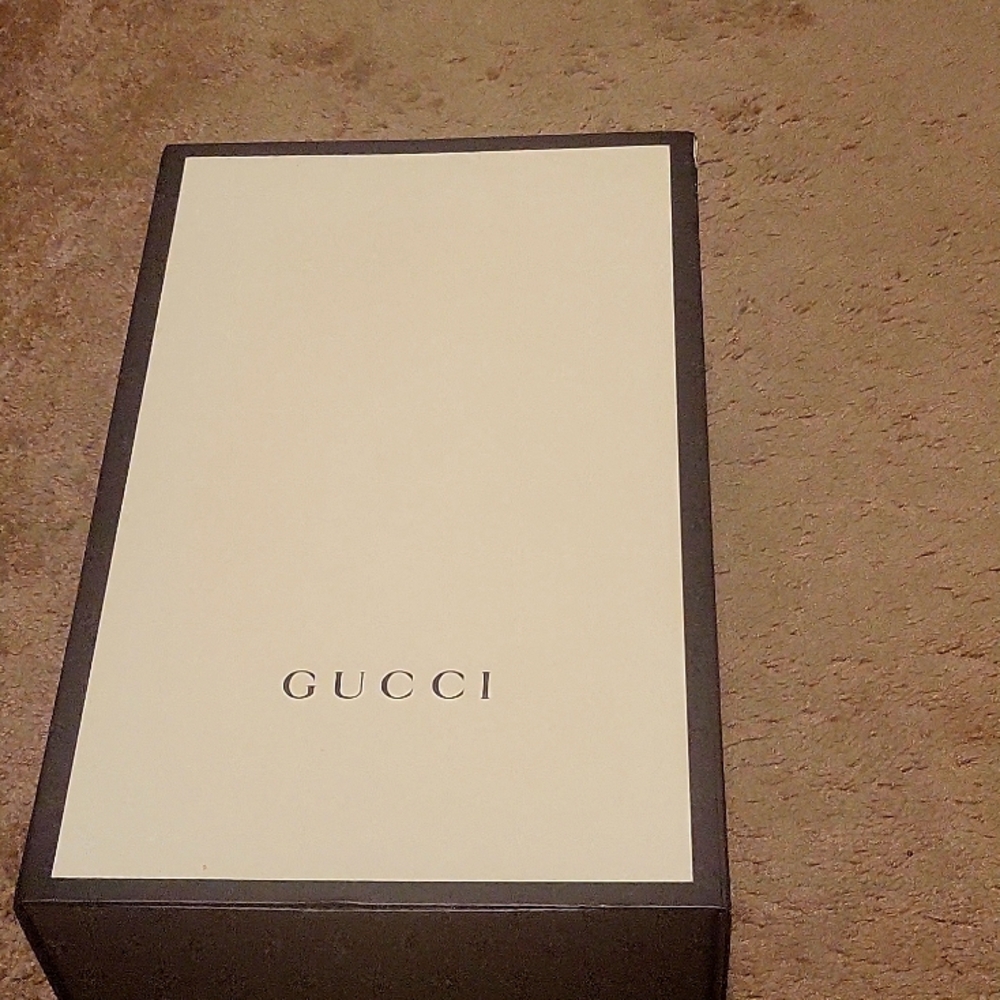 Just bought another color which is black, that's why.